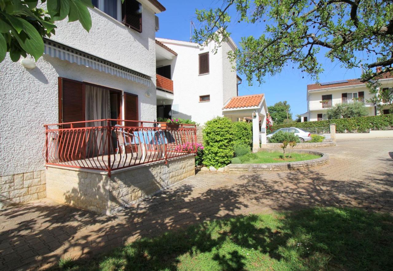 Apartment Ema Near City Center Poreč Exterior foto