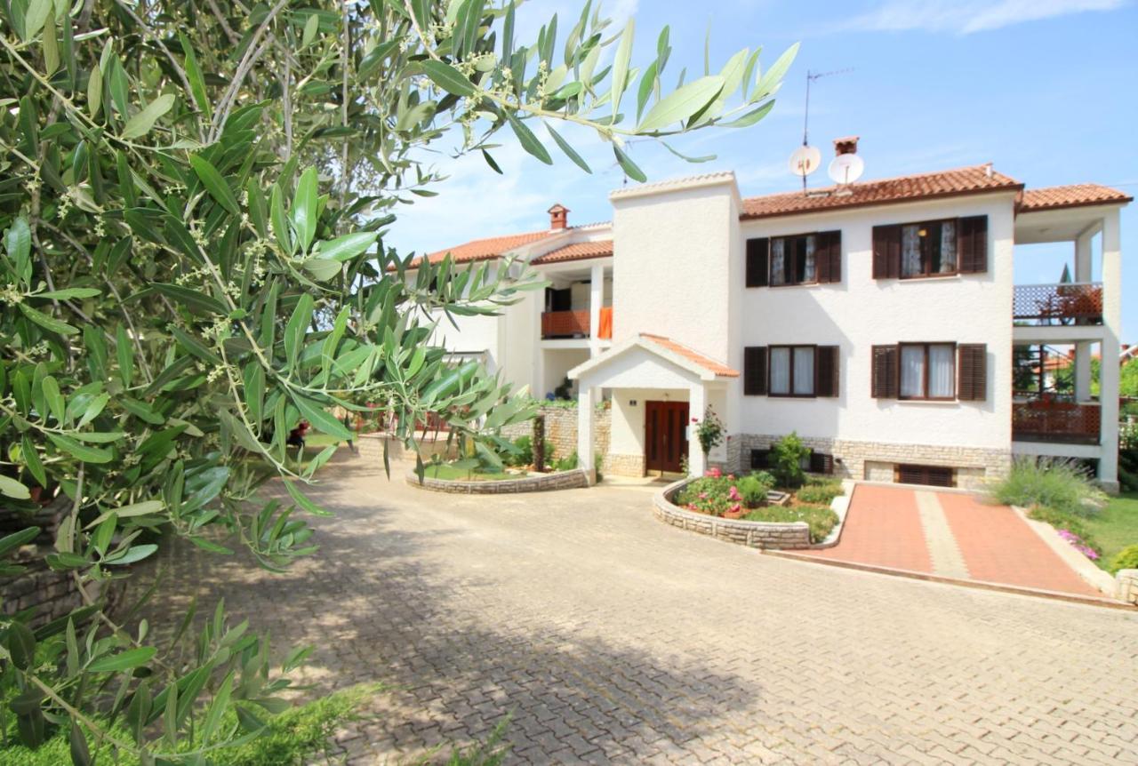 Apartment Ema Near City Center Poreč Exterior foto